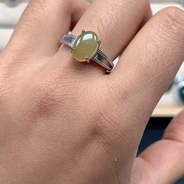 翡翠未镶嵌戒指戒指