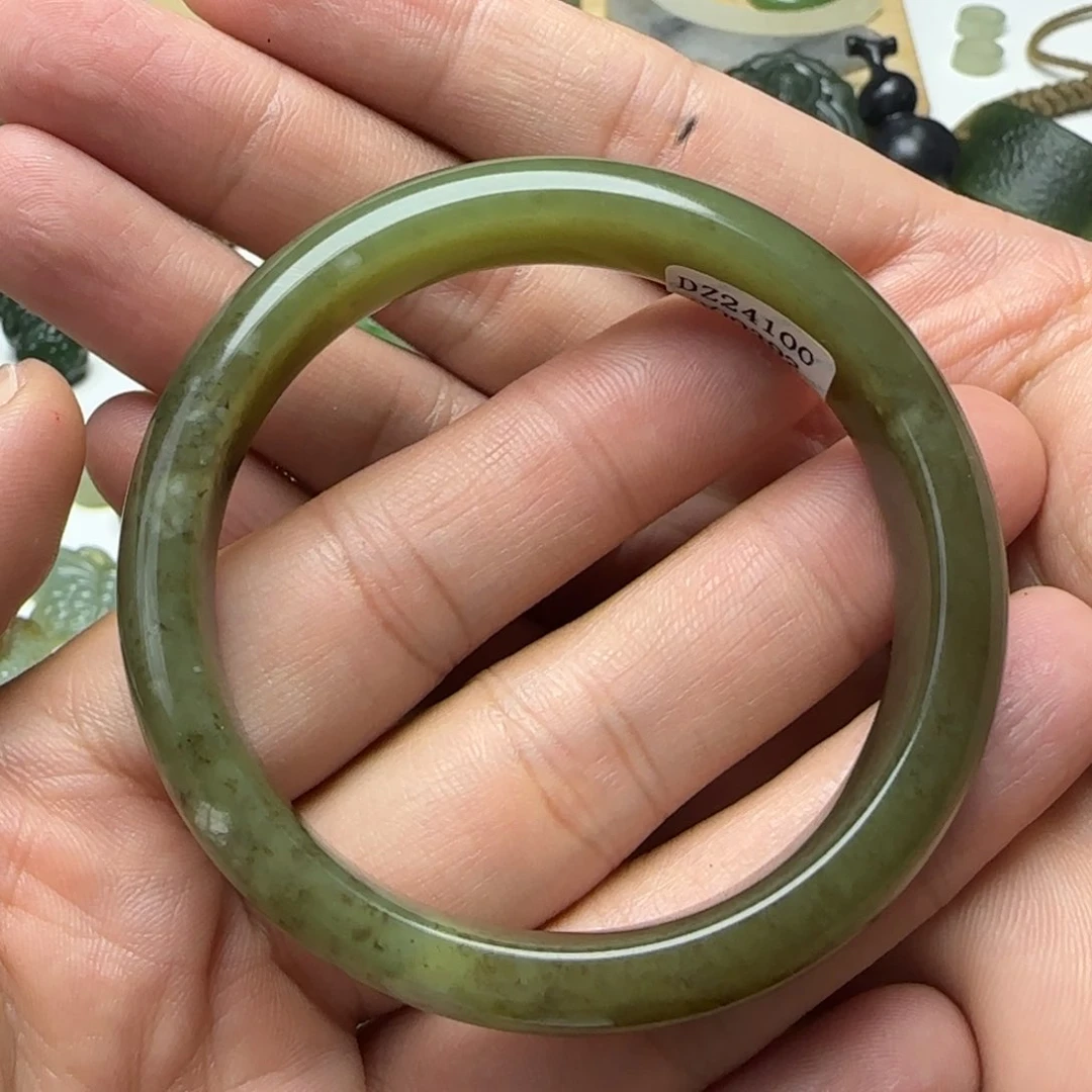 和田玉未镶嵌颈饰53福利