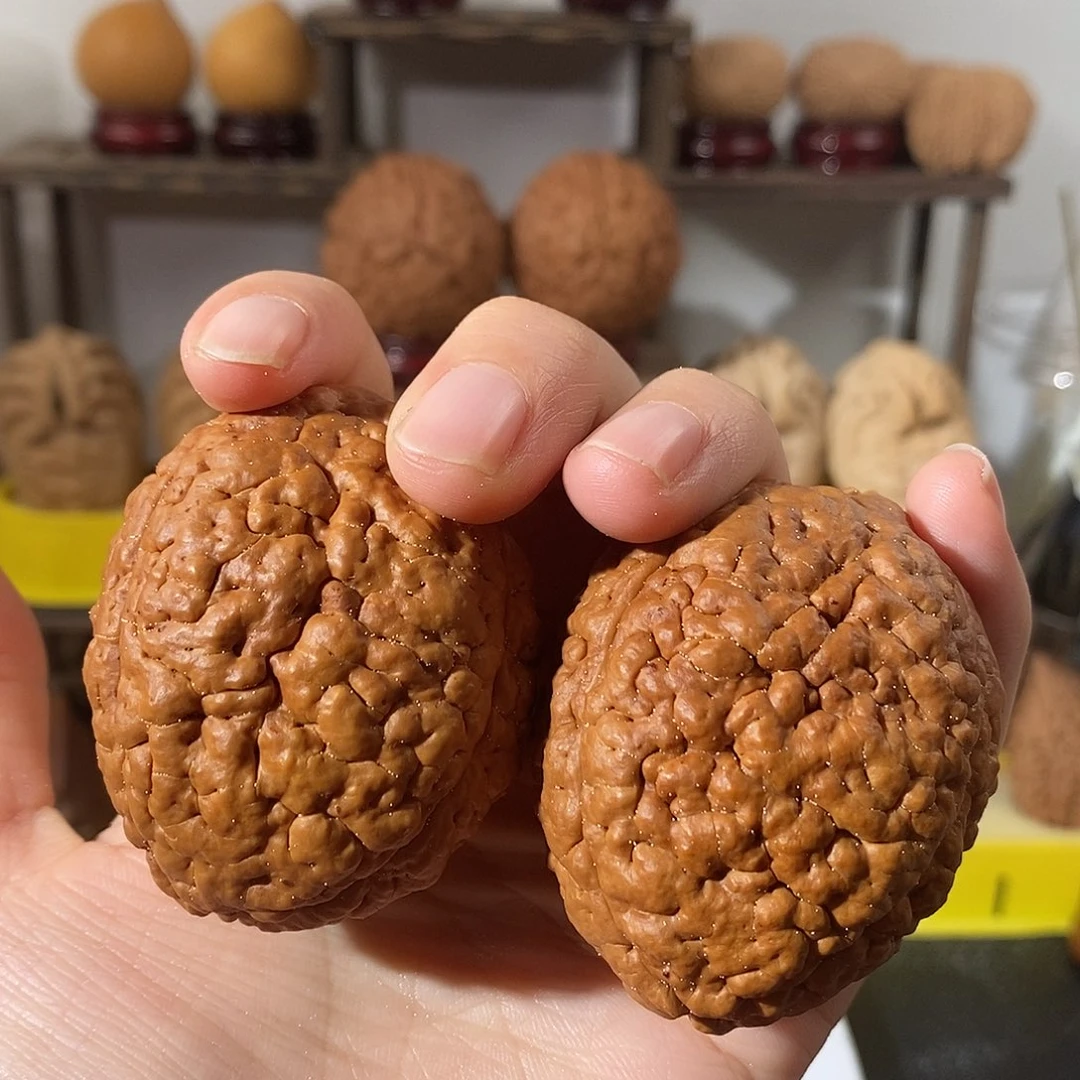 吊坠文玩核桃三瓣脑纹金刚4557