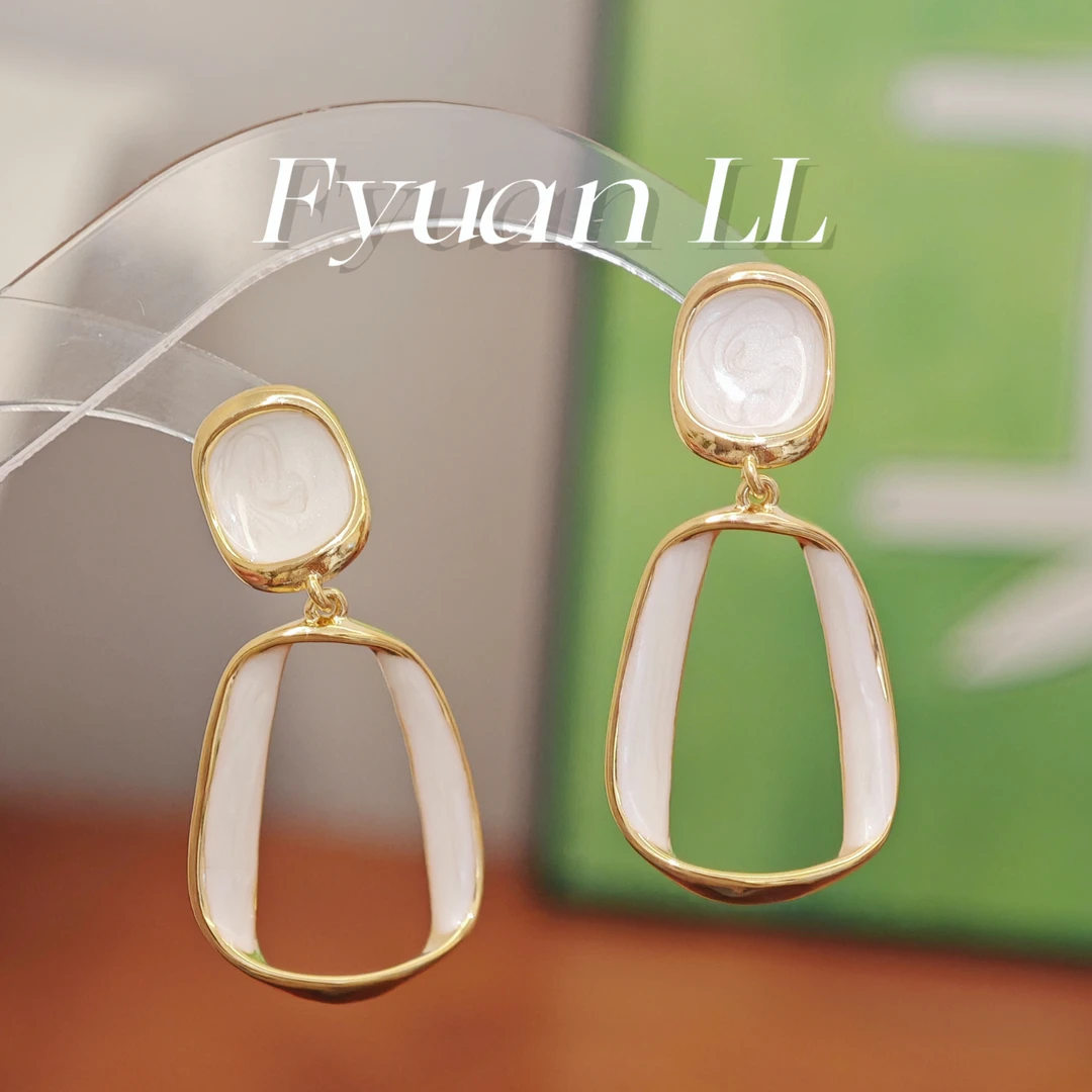 铜合金耳饰 [有耳夹]复古白色滴油几何耳环女法式时尚高级感耳饰