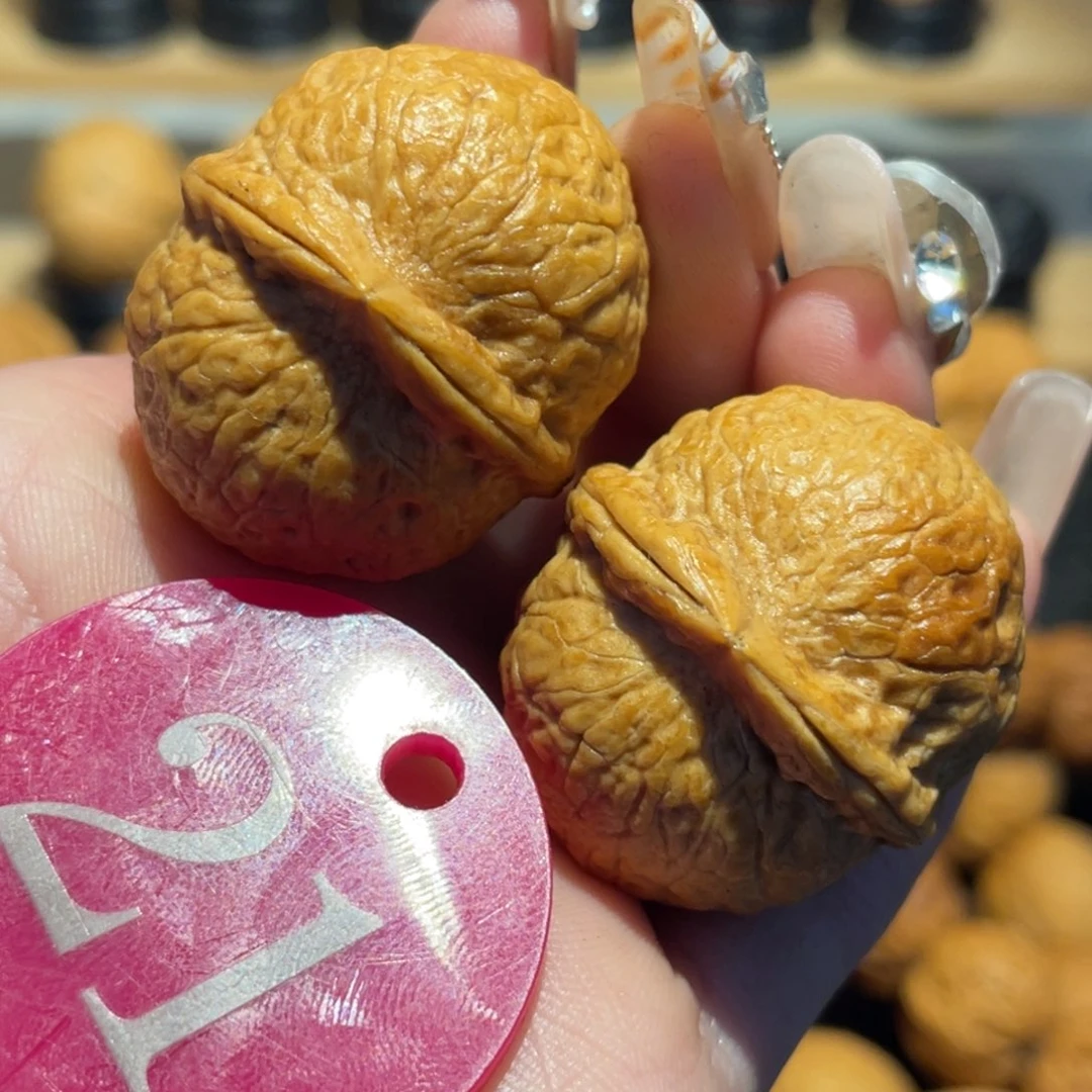 肉丸子微彩33。