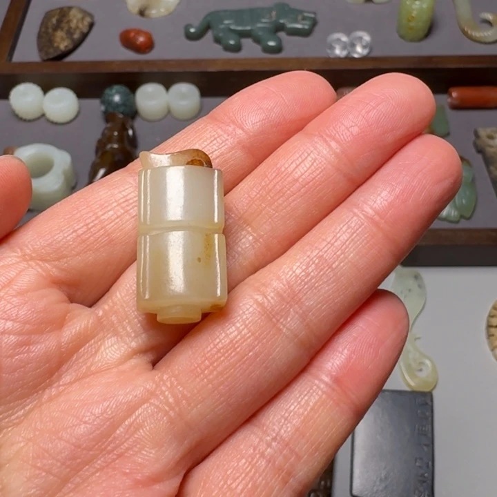 和田玉（糖玉）挂件未镶嵌