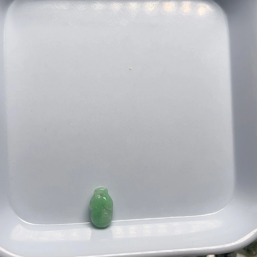 翡翠未镶嵌颈饰天然翡翠