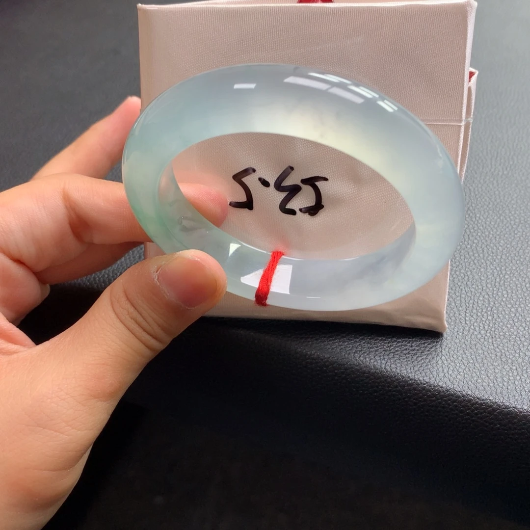 翡翠未镶嵌手镯26号53.5正刚子