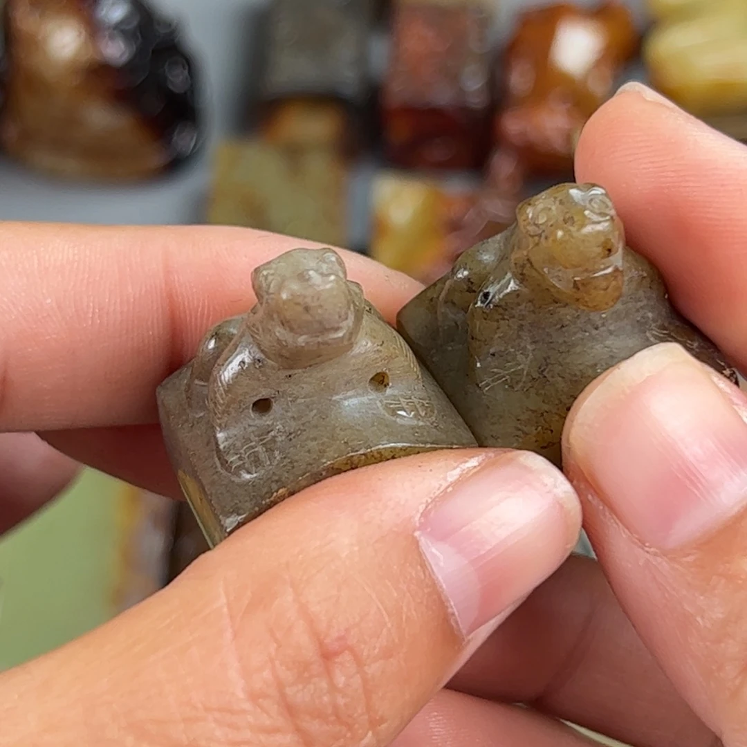 和田玉（糖玉）未镶嵌颈饰英****馆