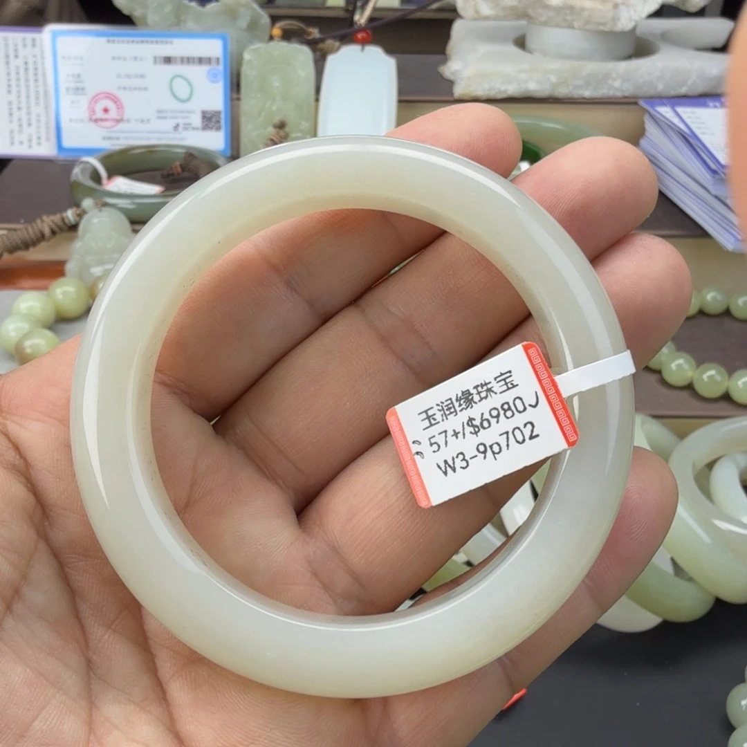 和田玉（糖玉）未镶嵌手镯