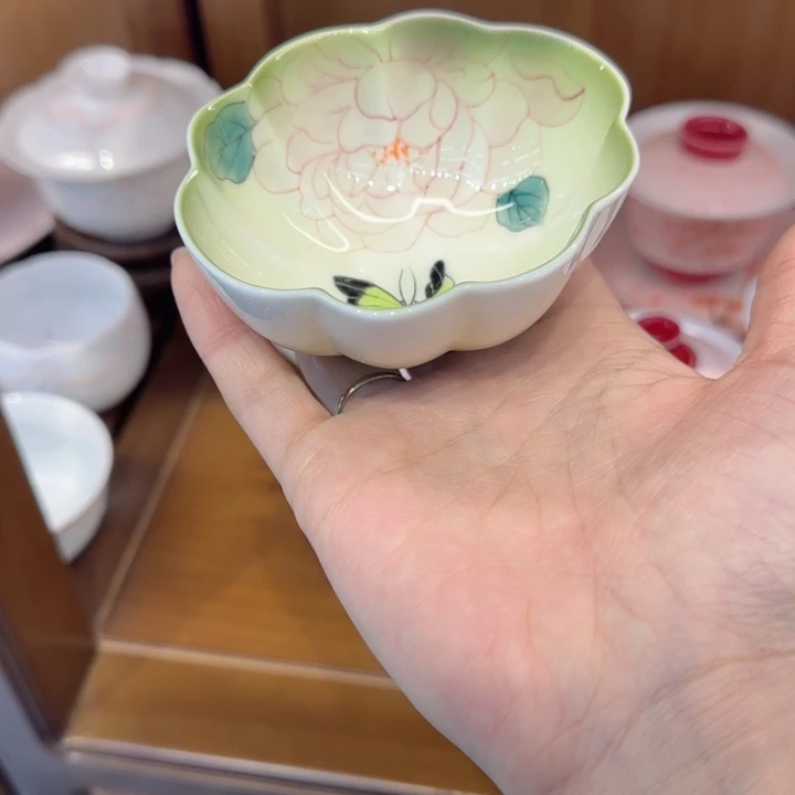 我不在这里吃饭你吃好没有