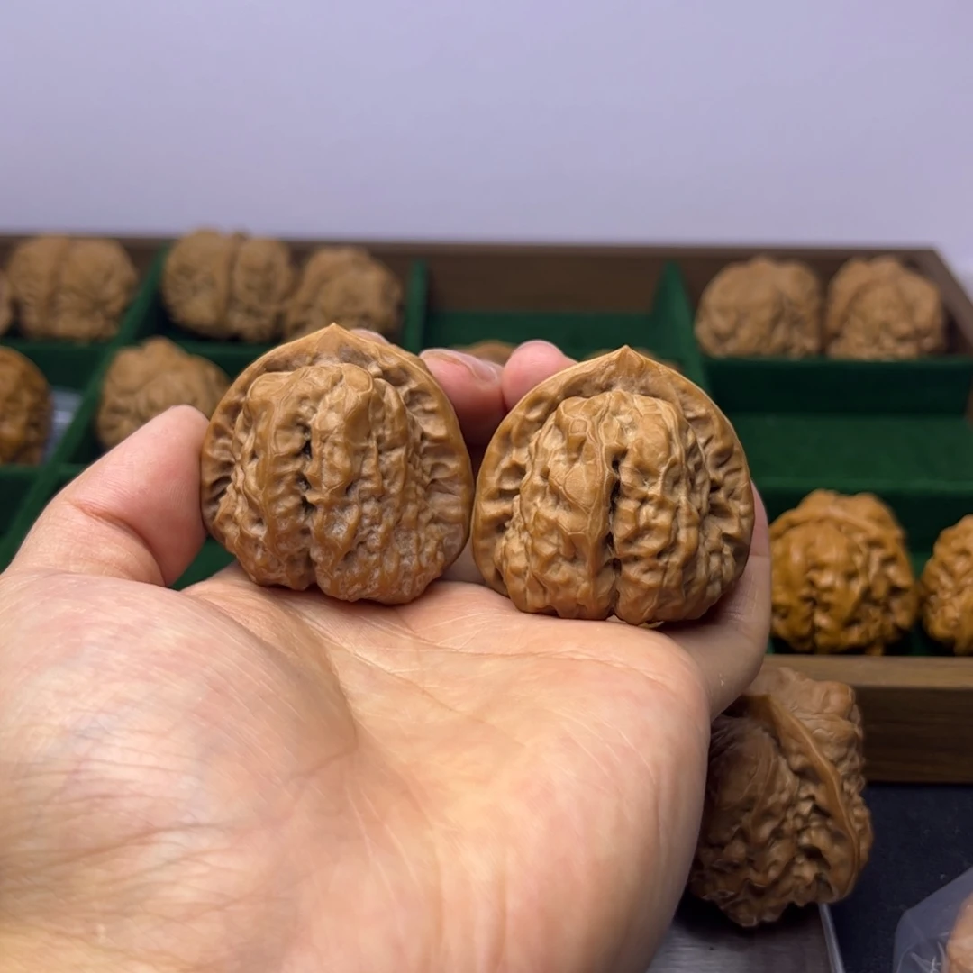 吊坠文玩核桃41红皮蛤蟆头 大高尖