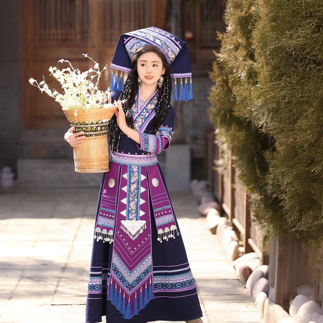 广西壮族服装女三月三少数民族服饰成人壮锦刺绣舞蹈演出盛装长裙