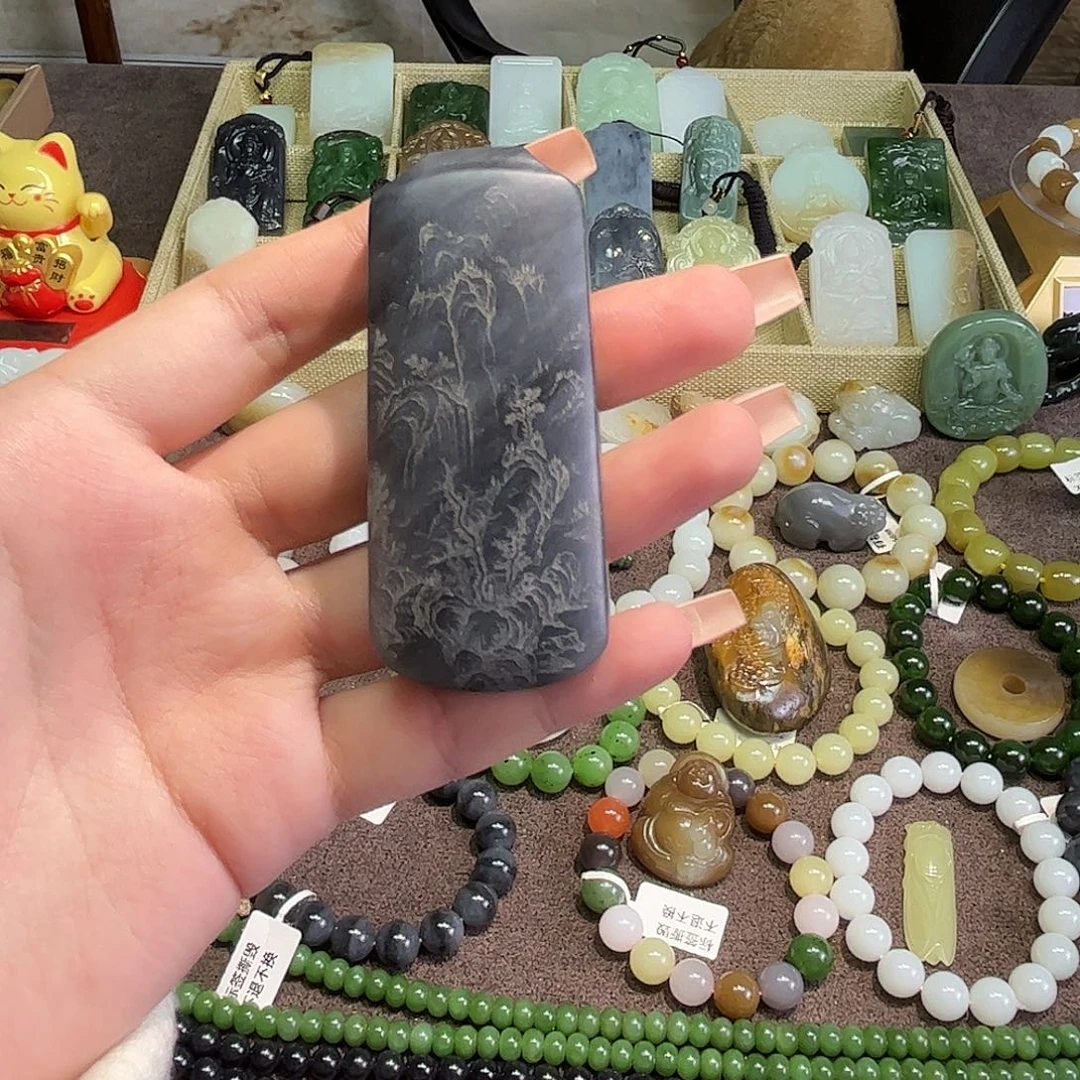 和田玉未镶嵌颈饰