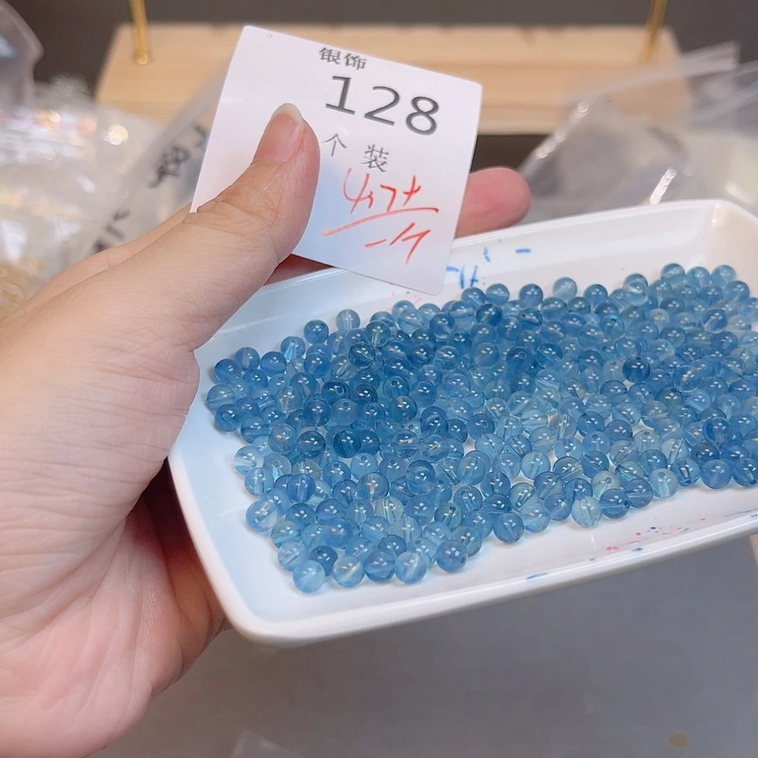 海蓝宝石裸石未镶嵌128 。