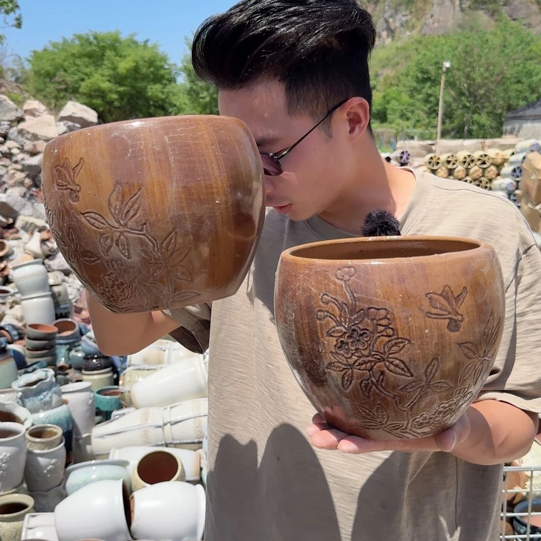 紫砂花盆口19高17（两个苹果蝴蝶