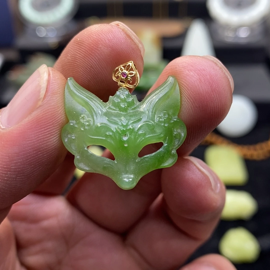 和田玉18K金镶嵌吊坠(不含链)