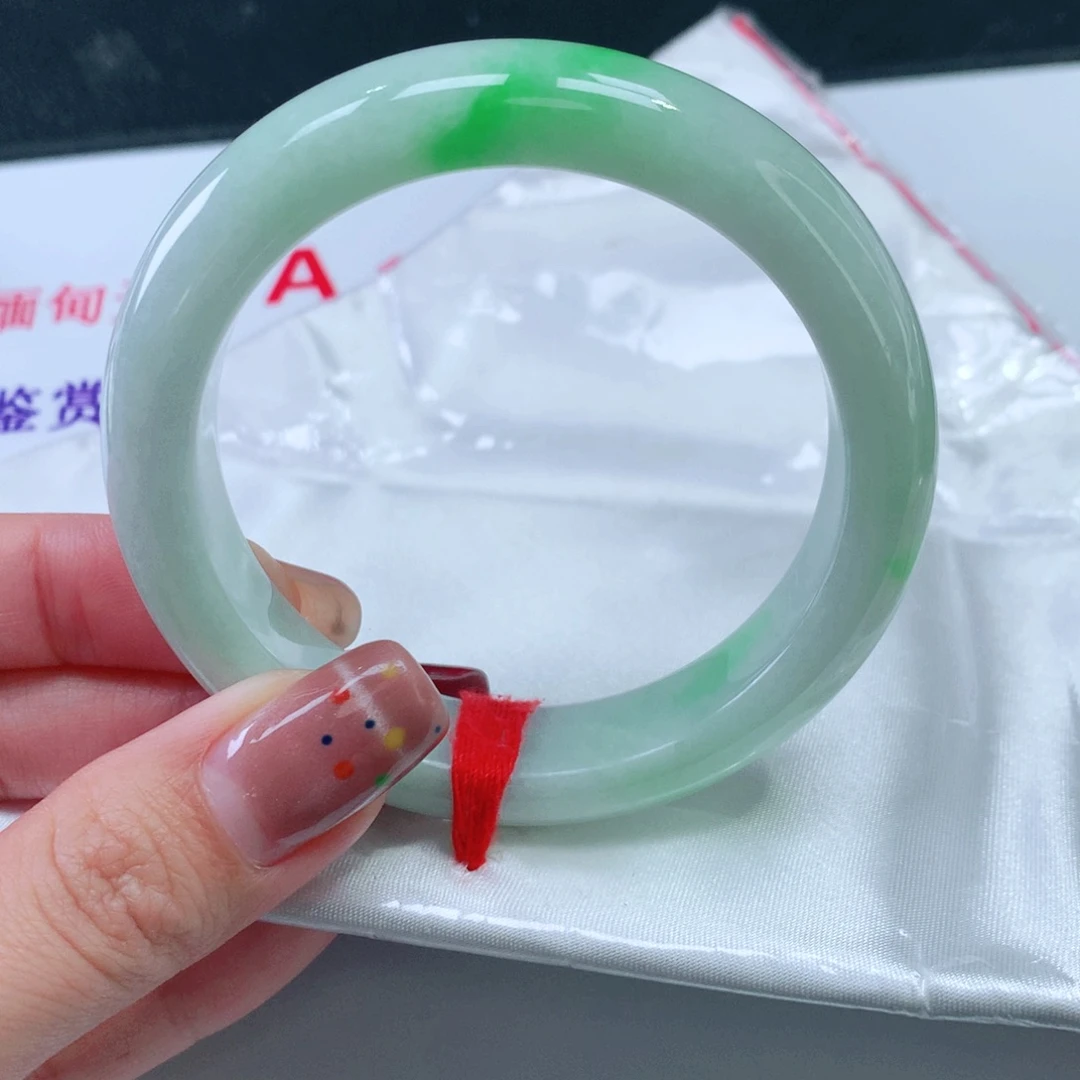 未镶嵌手镯翡翠131