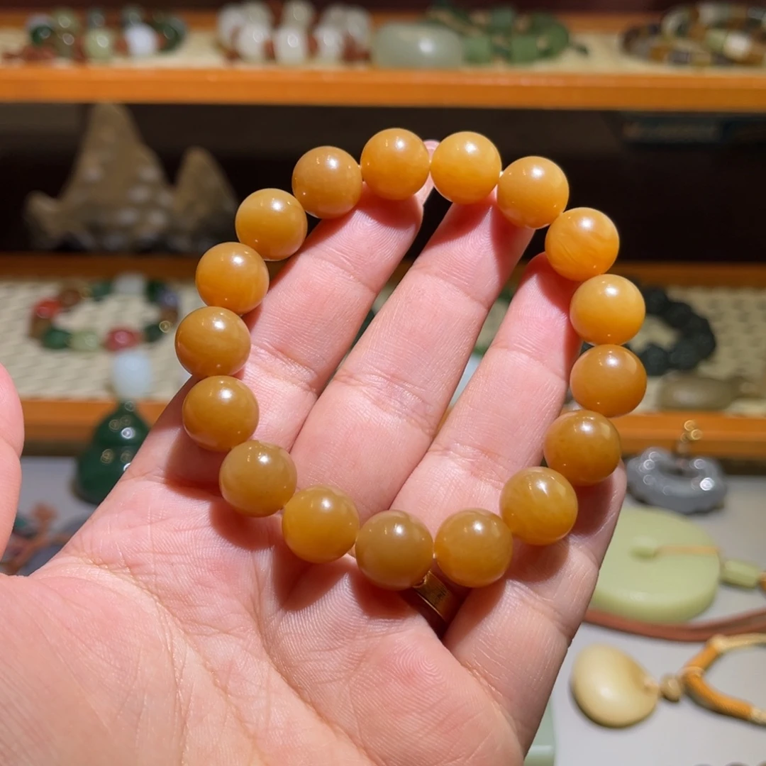 珊***台和田玉未镶嵌手链