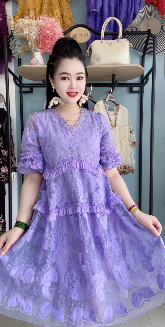 691152新款时尚重工刺绣连衣裙