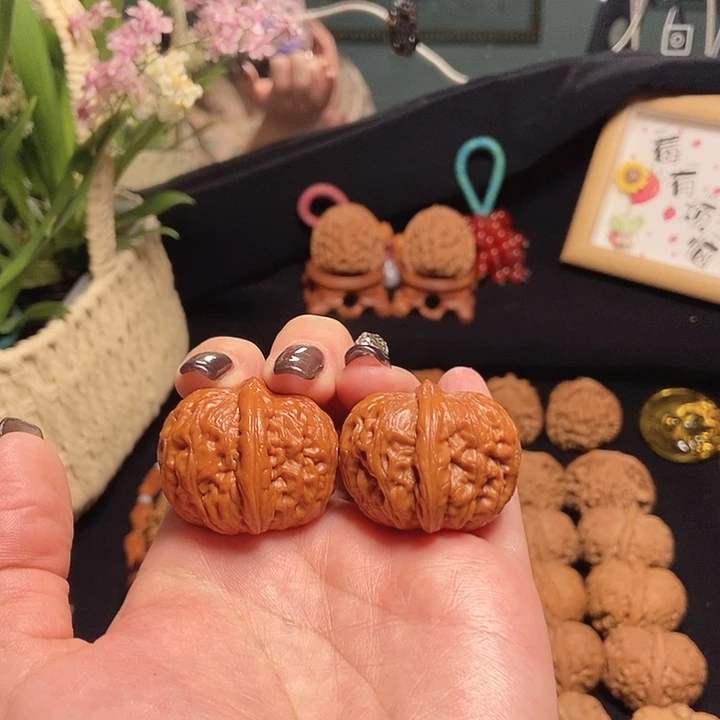 吊坠文玩核桃35元宝全品