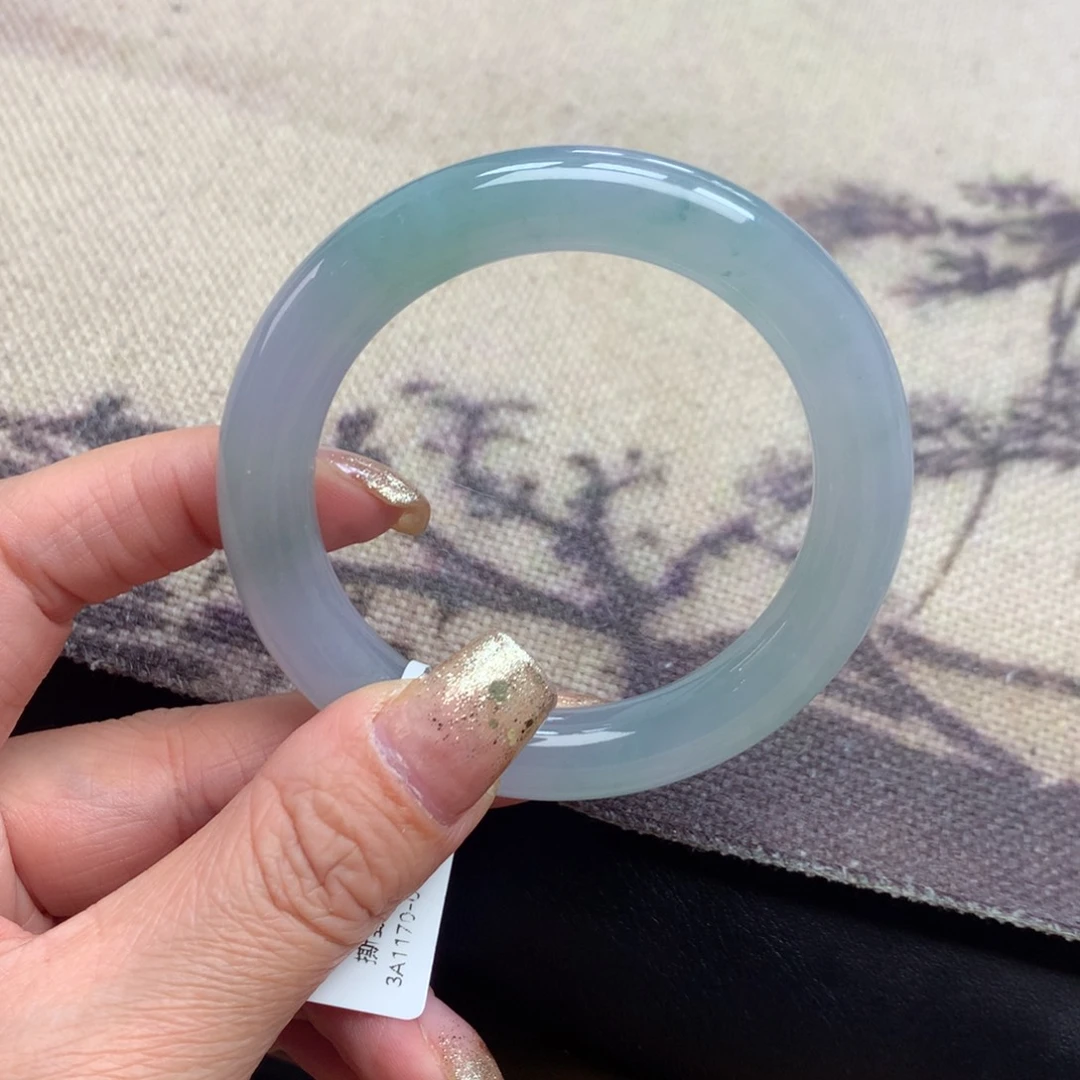 未镶嵌手镯翡翠缅甸翡翠手镯