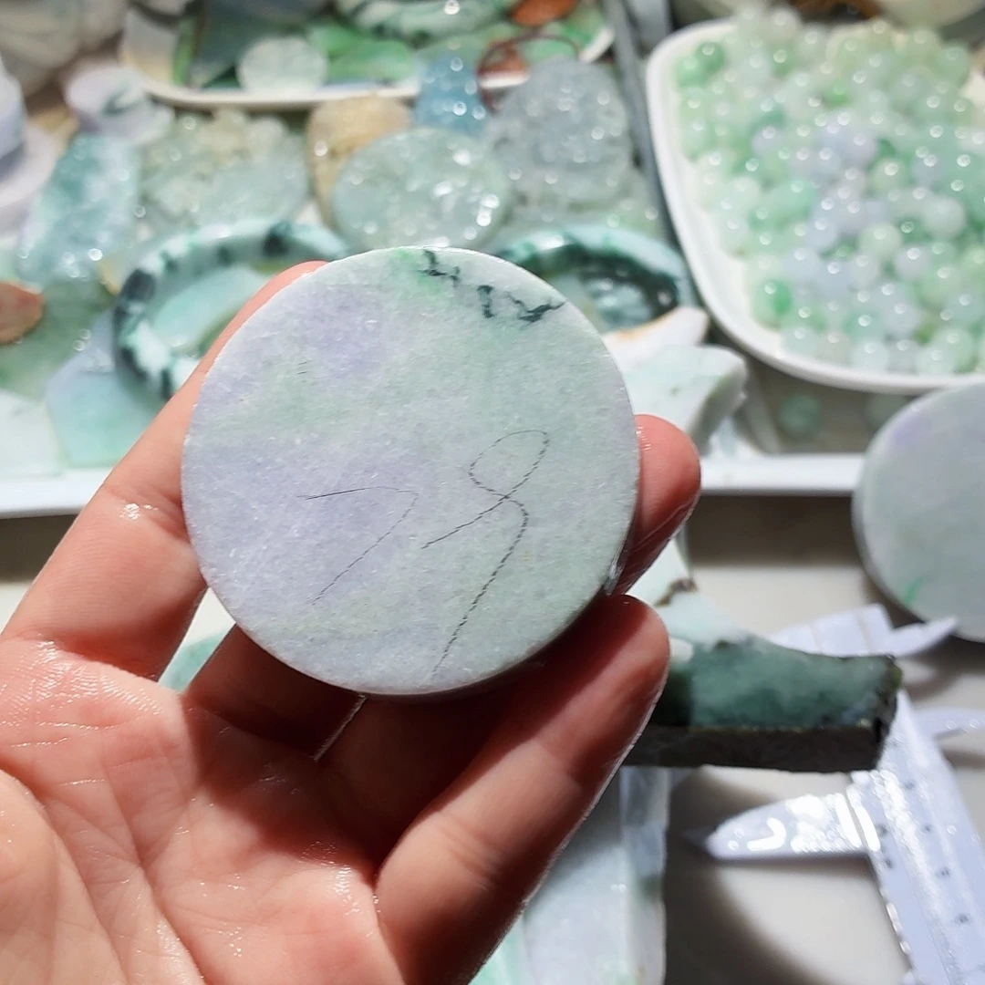 翡翠9K金镶嵌颈饰边角料