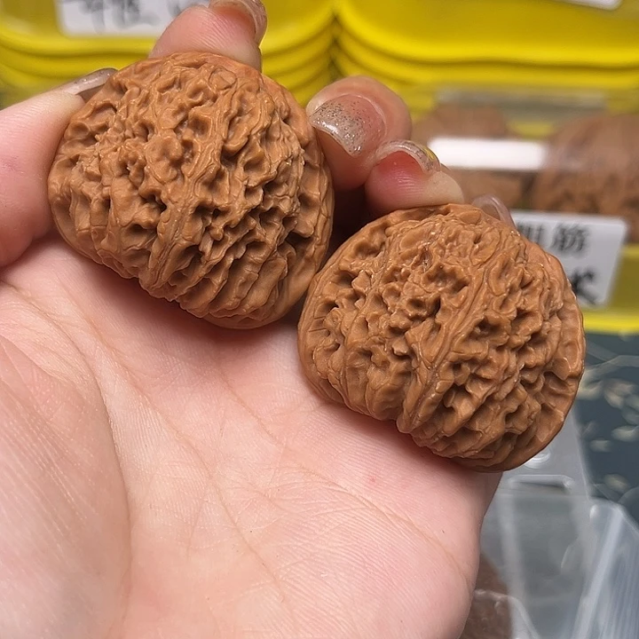 桃核吊坠41-25646-02