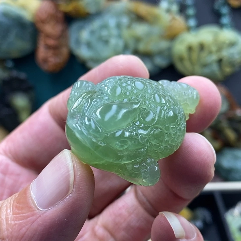 【闪购商品】未镶嵌蛇纹石玉吊坠