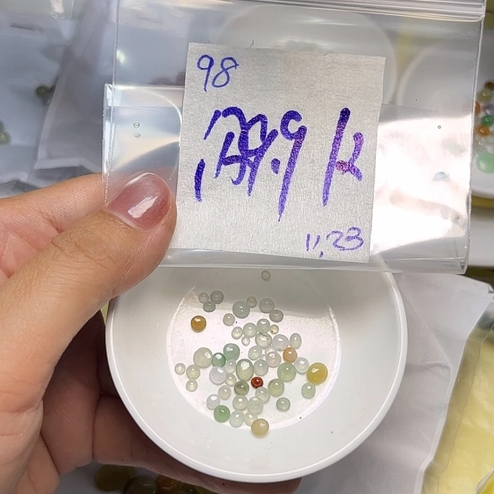 定制翡翠未镶嵌不