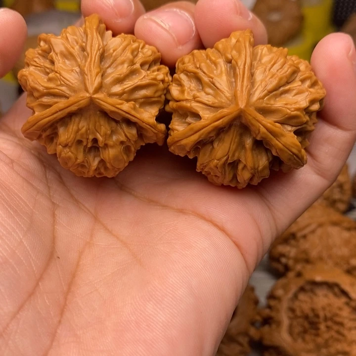 吊坠文玩核桃花王奔