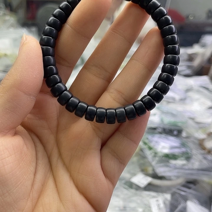 和田玉未镶嵌手串