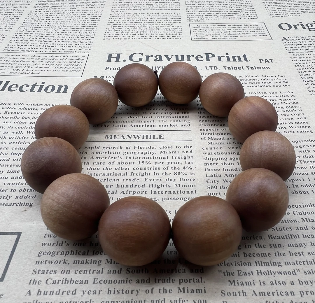 【龙华洛高中缅贸易 】龙哥精选海外老山檀手串TT06Z038