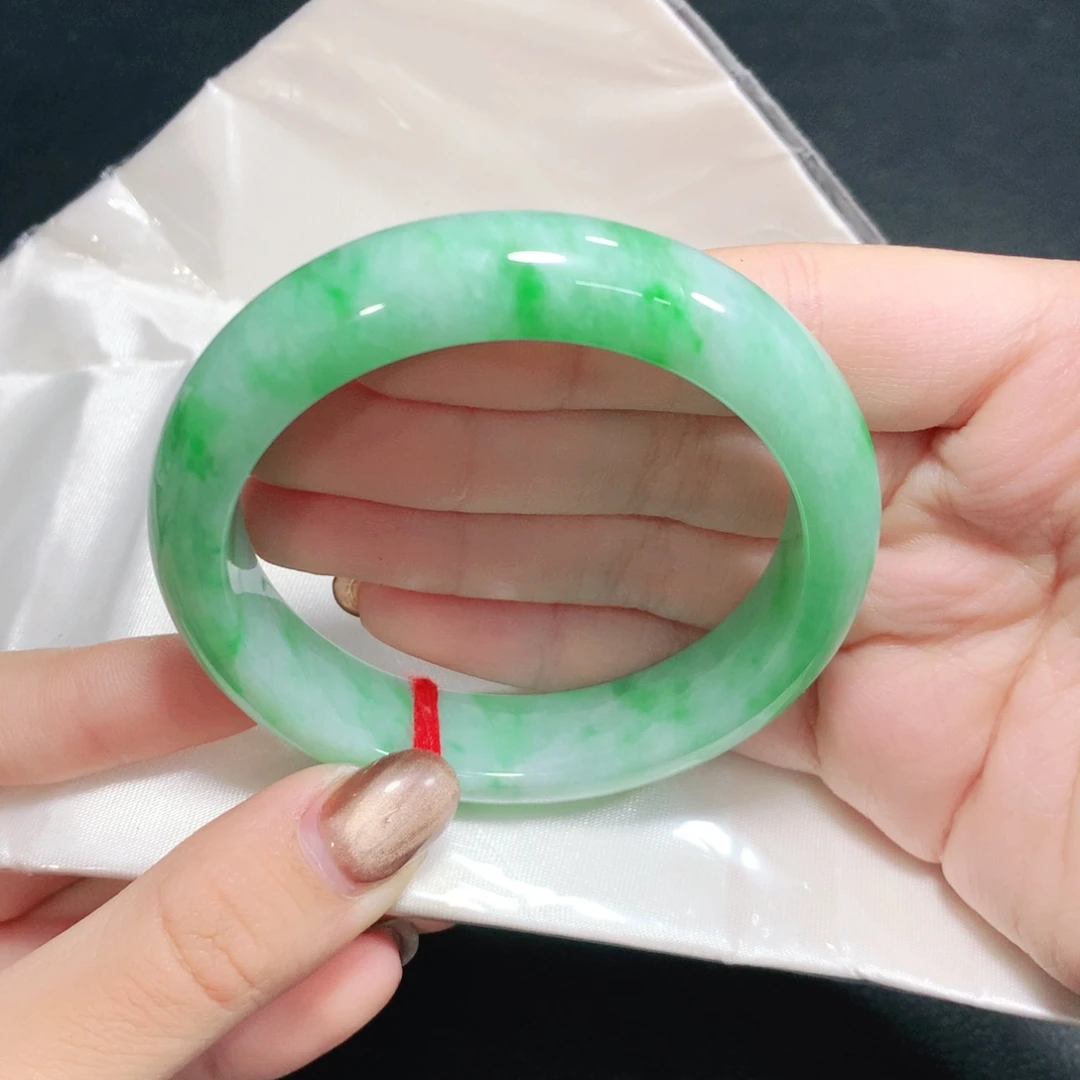 翡翠未镶嵌手镯55.5圈Z1039