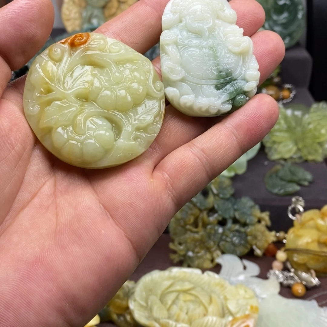 蛇纹石玉未镶嵌吊坠(不含链)