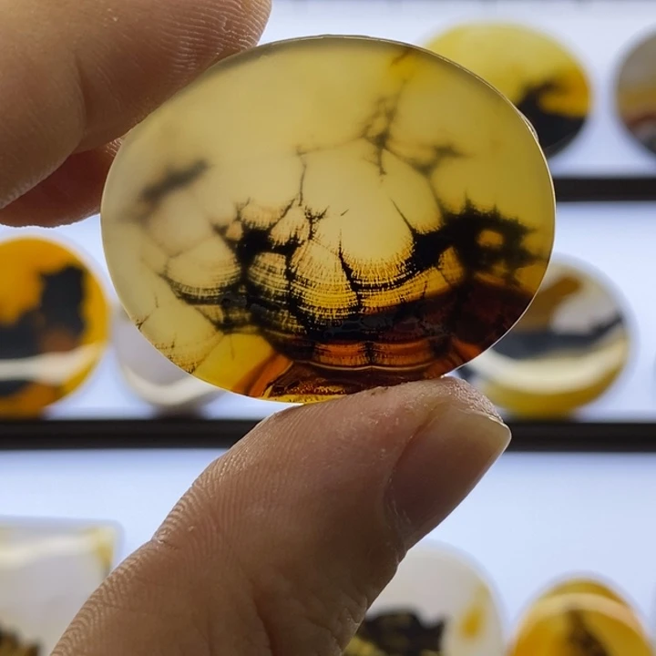 玛瑙/玉髓合金颈饰