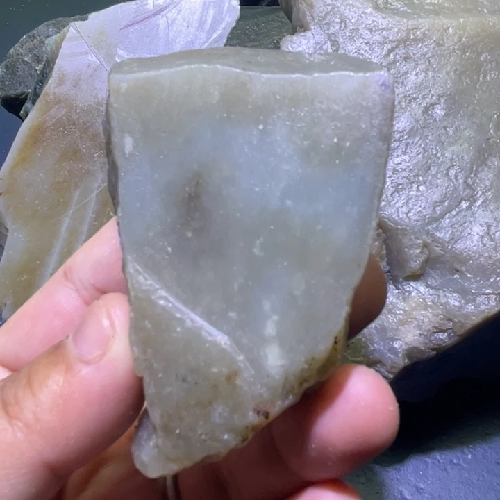 和田玉未镶嵌珠宝半成品