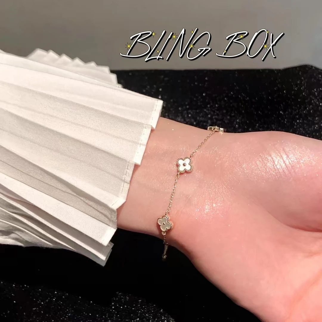 合金手链 四叶草花朵手链气质轻奢时尚百搭金色小众简约设计师