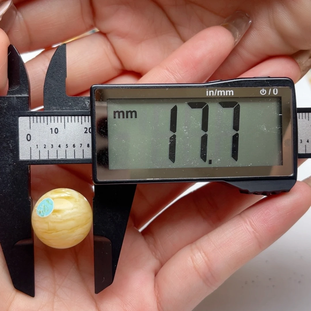 蜜蜡裸石未镶嵌福****意蜜蜡圆珠梦