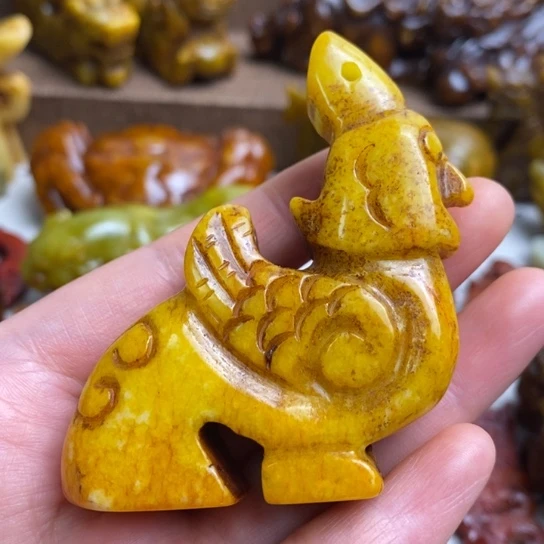 蛇纹石玉未镶嵌颈饰12