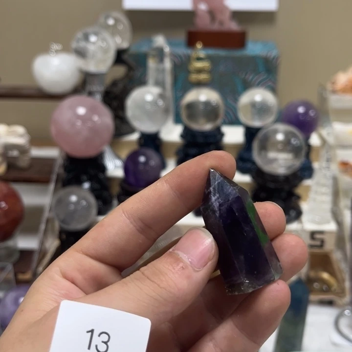 未镶嵌水晶大型摆件（非配饰）