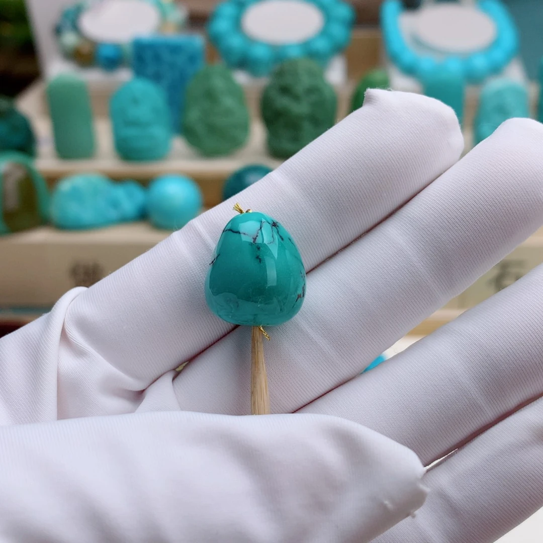 绿松石未镶嵌挂件