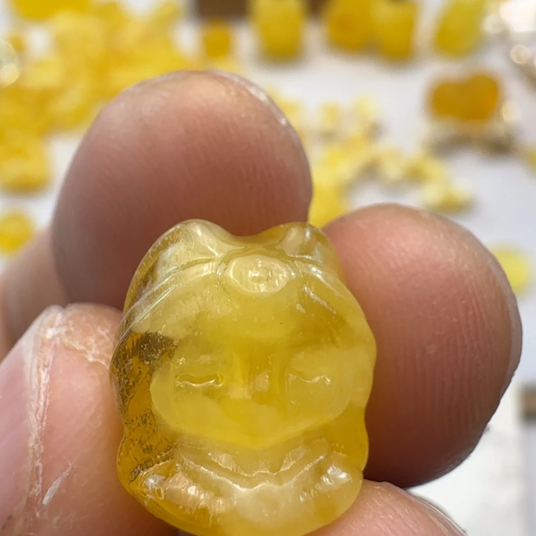 未镶嵌蜜蜡珠宝奇石