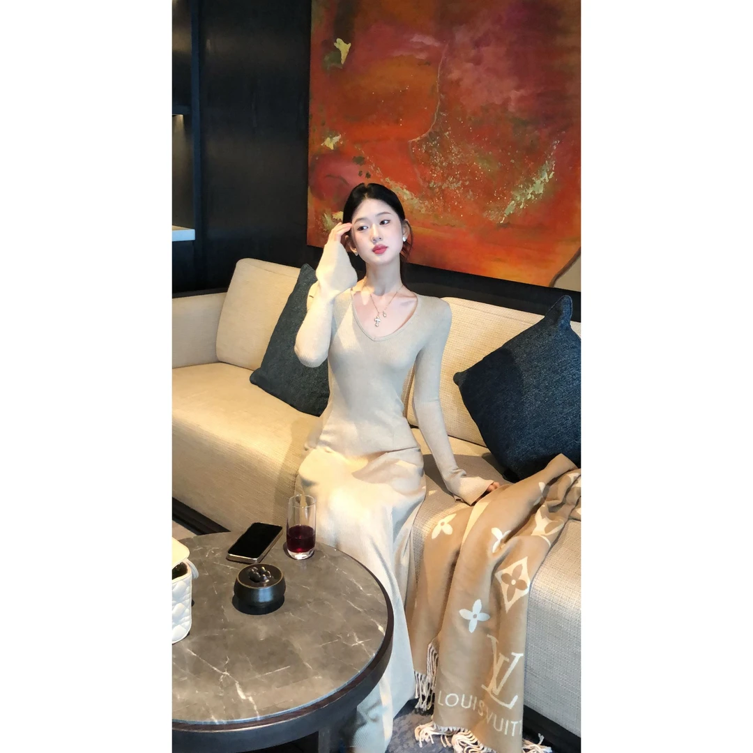 【经典款】喇叭袖长款法式织连衣裙女秋冬气质修身内搭长裙长袖收腰