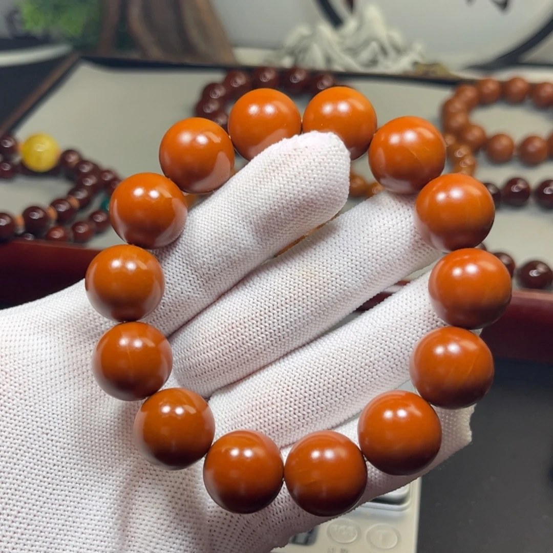 小***总吊坠橄榄核1.65+树王精品铁核 小孔