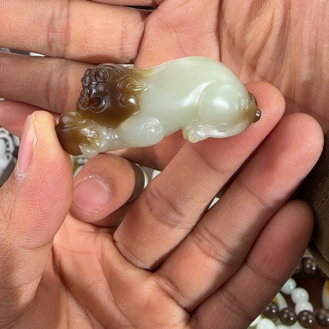 和田玉（糖玉）未镶嵌颈饰