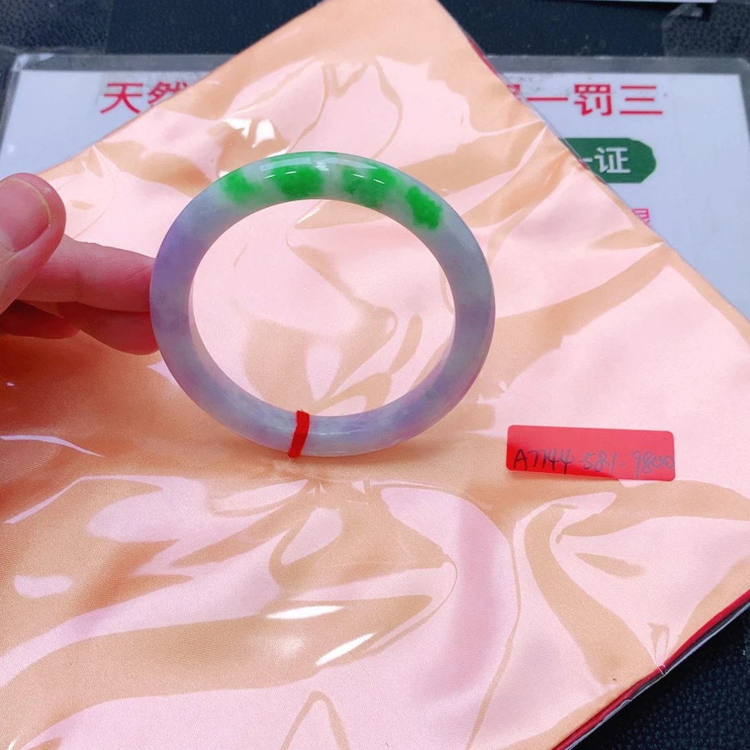 未镶嵌手镯翡翠缅甸翡翠手镯