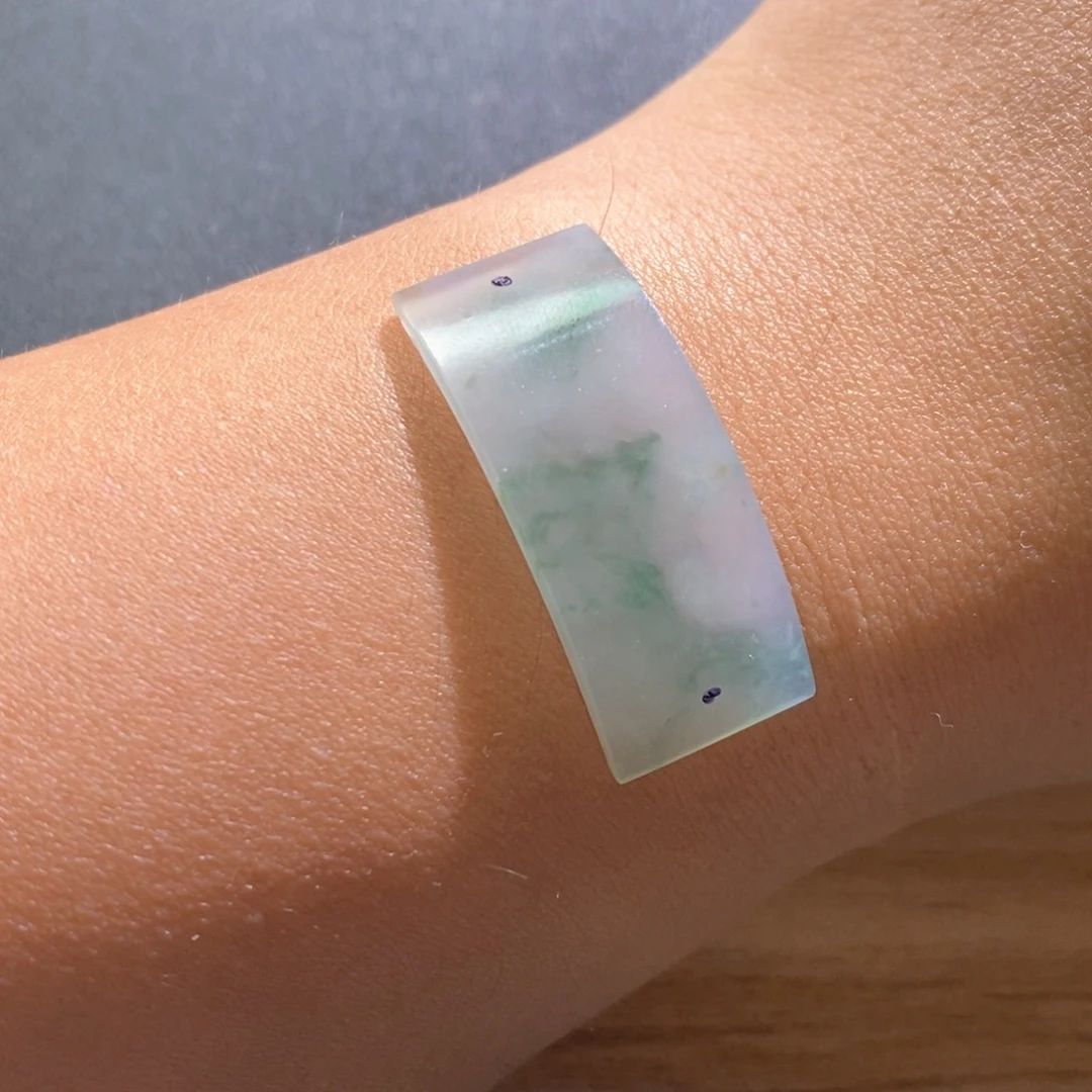 翡翠未镶嵌颈饰定制