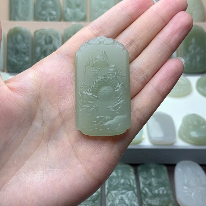 三***茶和田玉未镶嵌颈饰