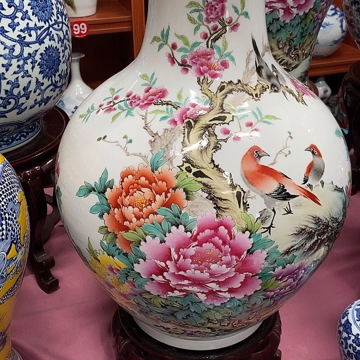 孙***达景德镇陶瓷手工手绘花瓶摆件