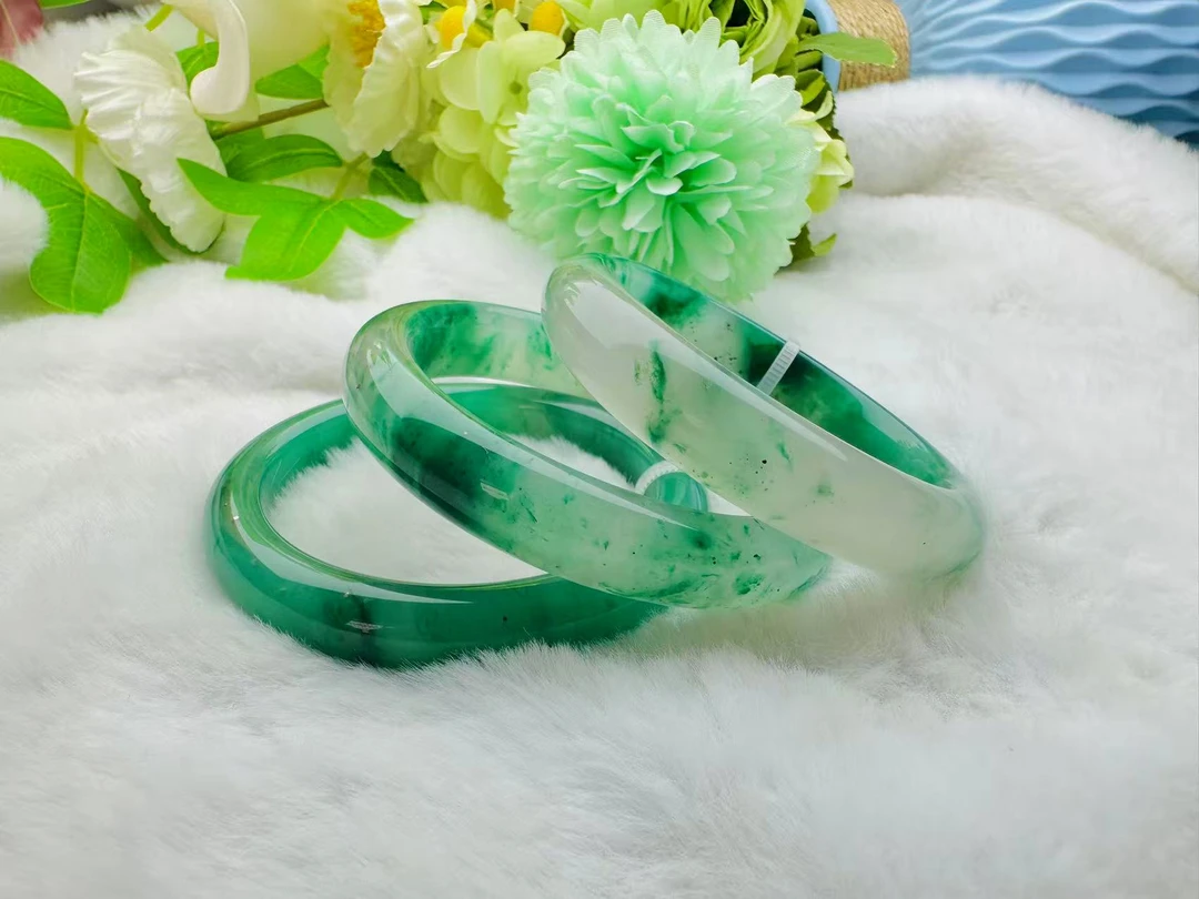 精品质非洲翠独龙玉手镯时尚个性款多样性发货拍一发一绿色冰透