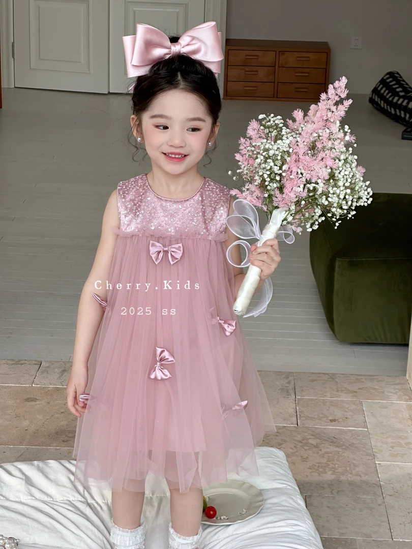 小童公主裙，粉色蝴蝶结甜美可爱背心裙，小可爱的纱裙