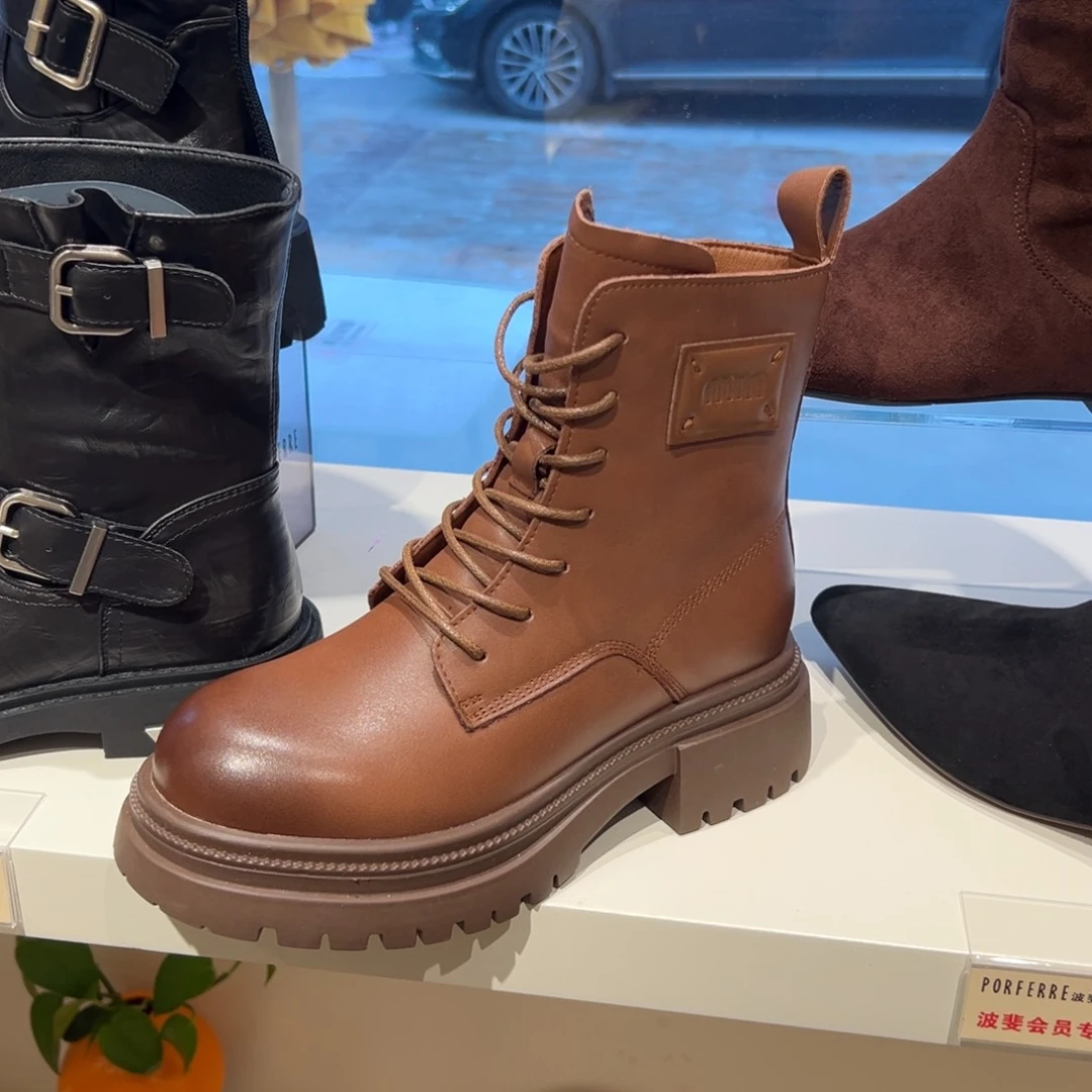 包头凉鞋b84636...