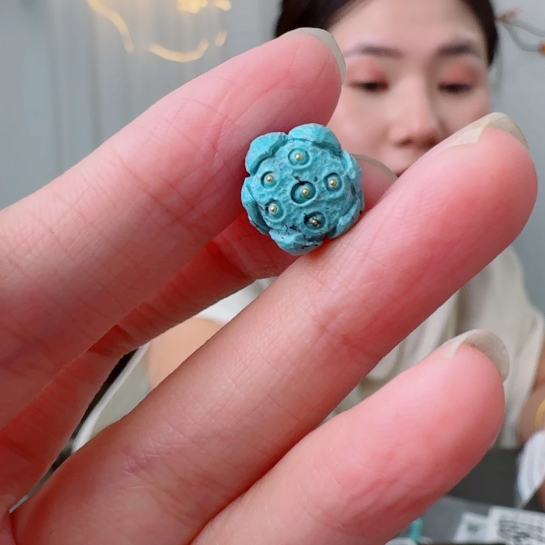 未镶嵌绿松石珠宝奇石
